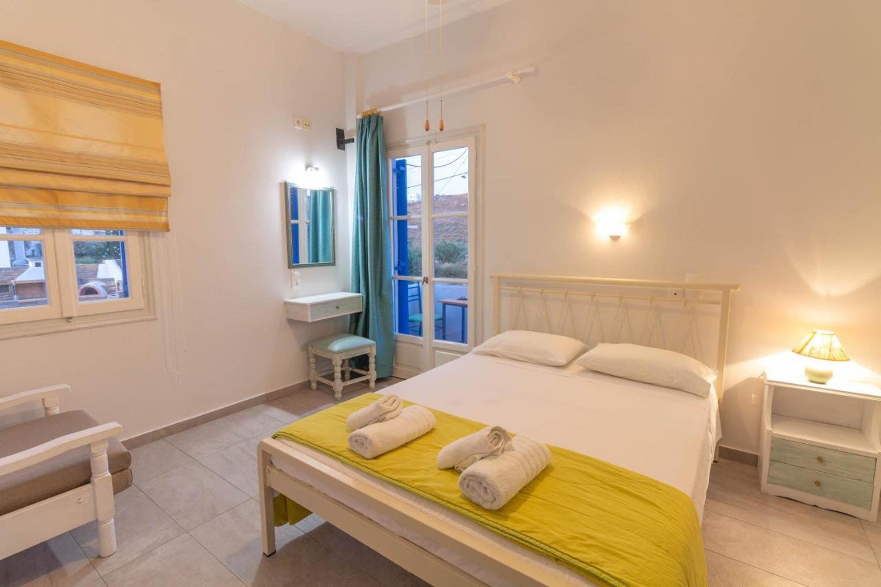Meltemi Hotel Kythnos Loutrá Extérieur photo