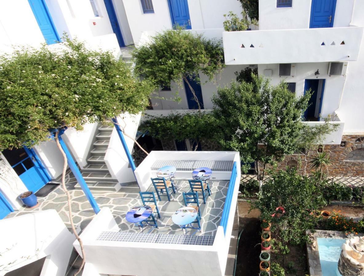 Meltemi Hotel Kythnos Loutrá Extérieur photo