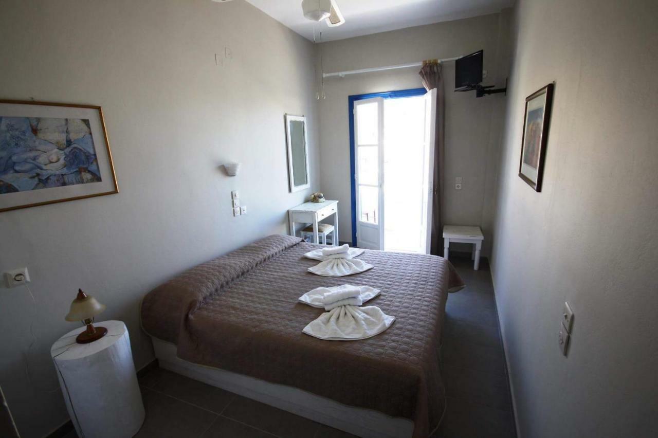 Meltemi Hotel Kythnos Loutrá Extérieur photo