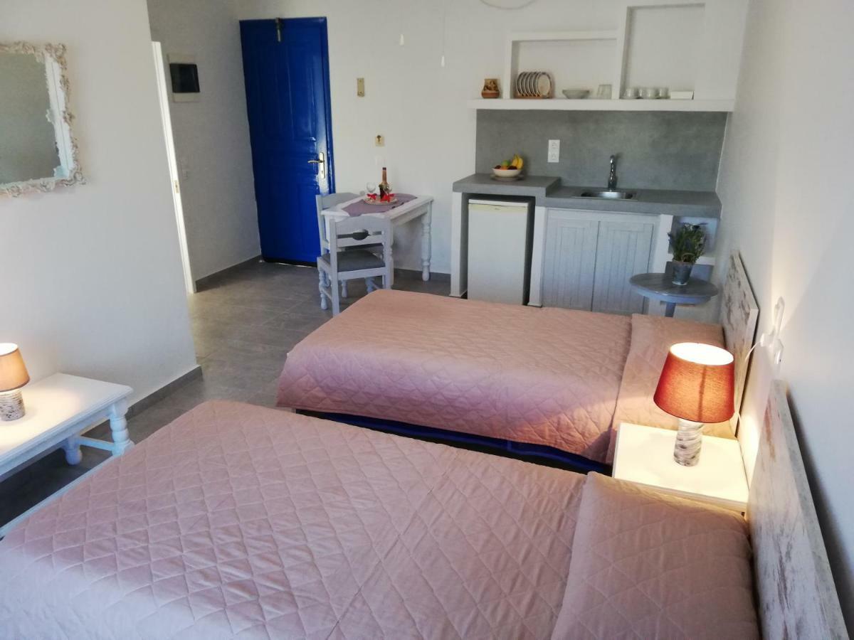 Meltemi Hotel Kythnos Loutrá Extérieur photo